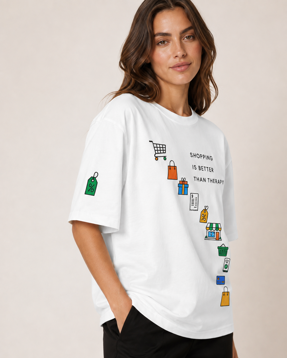 T-shirt Dames Oversized Print Voorkant Shopping Is Better Than Therapy