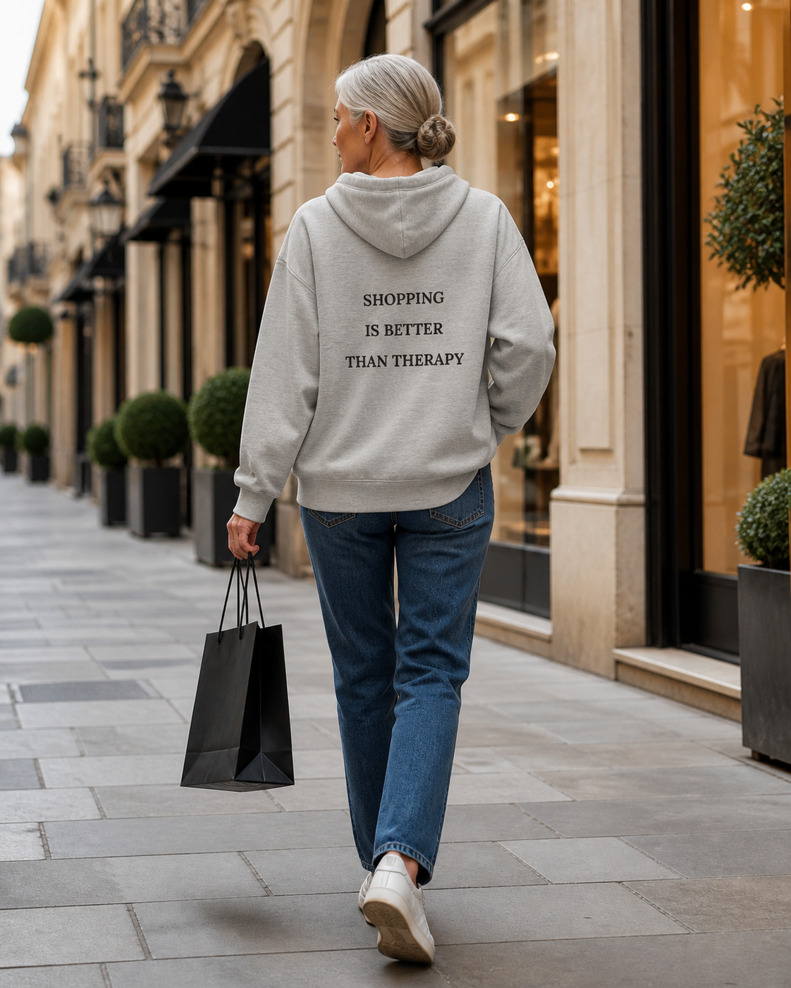 Model met Jovida hoodie asgrijs #ash #asgrijs