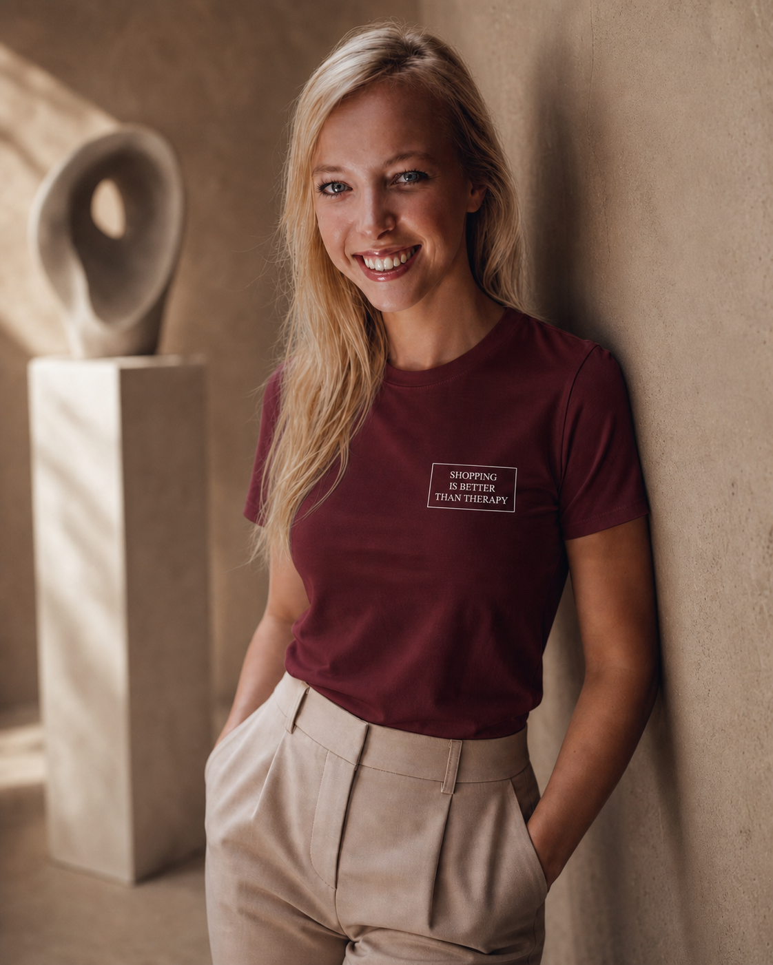 Model met Jovida T-shirt bordeaux #cardinal #kardinaalrood