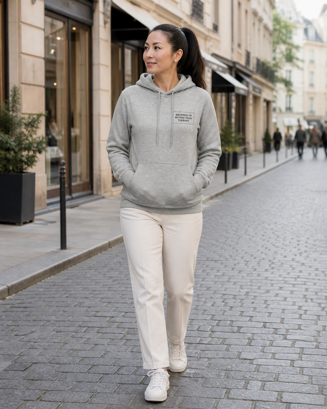 Model met Jovida hoodie asgrijs #ash #asgrijs